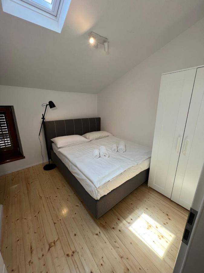 Libertas Apartments Capodistria Esterno foto