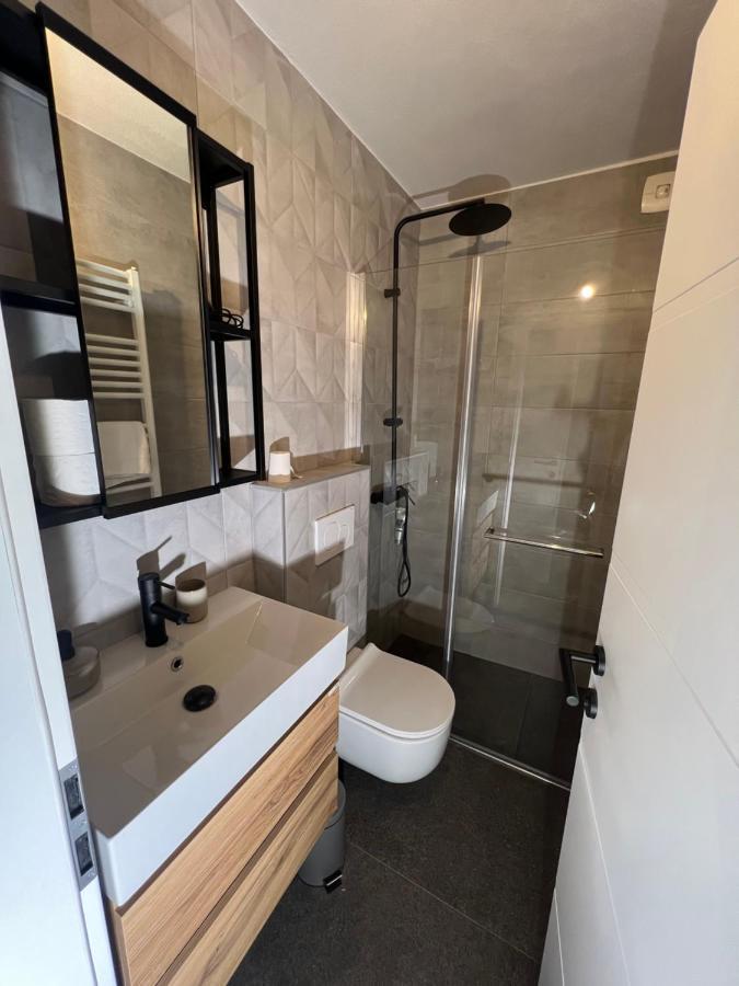Libertas Apartments Capodistria Esterno foto