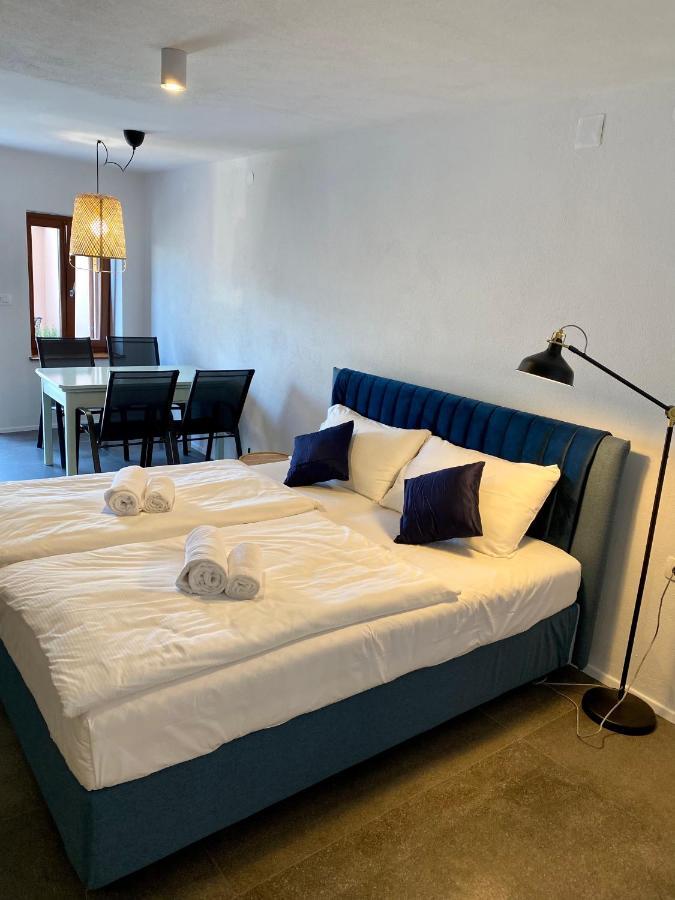 Libertas Apartments Capodistria Esterno foto